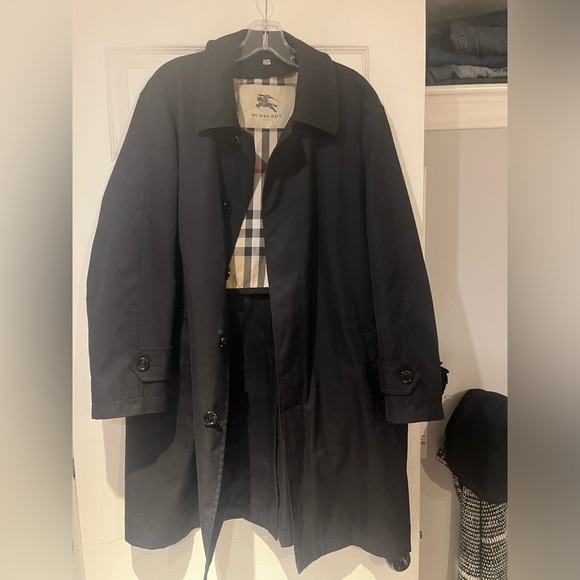 BURBERRY TRENCH COAT - Picture 2 of 4